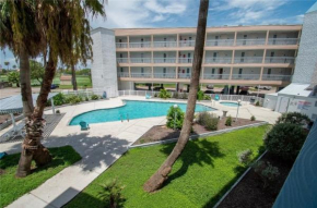 Corpus Christi North Beach Waterfront Cozy Condo, Heated pools and Views!